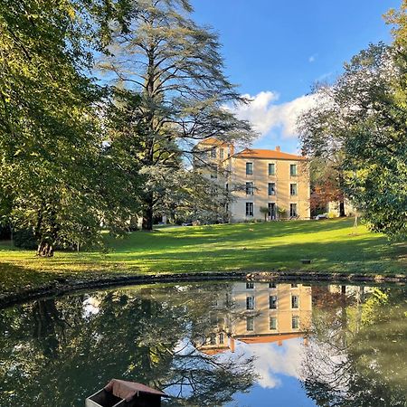 Villa Firmin Galimard - Gite Vals-les-Bains Bagian luar foto